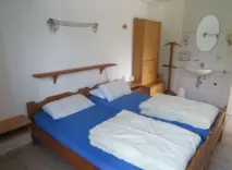 9h